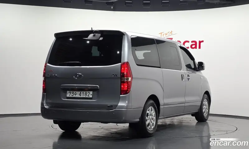 Hyundai H-1