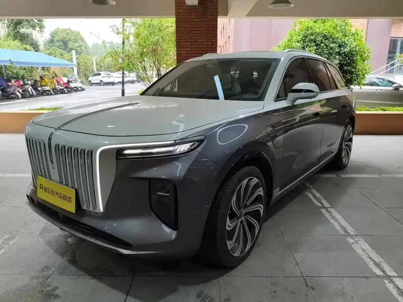 Hongqi E-HS9