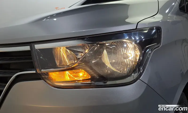 Hyundai H-1 (Starex)