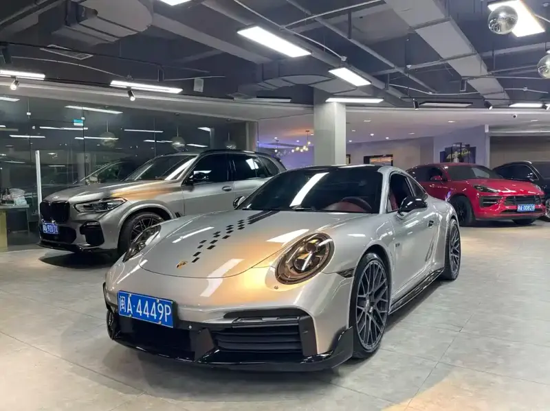 Porsche 911