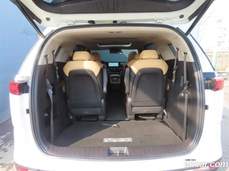Kia Carnival (Canival)