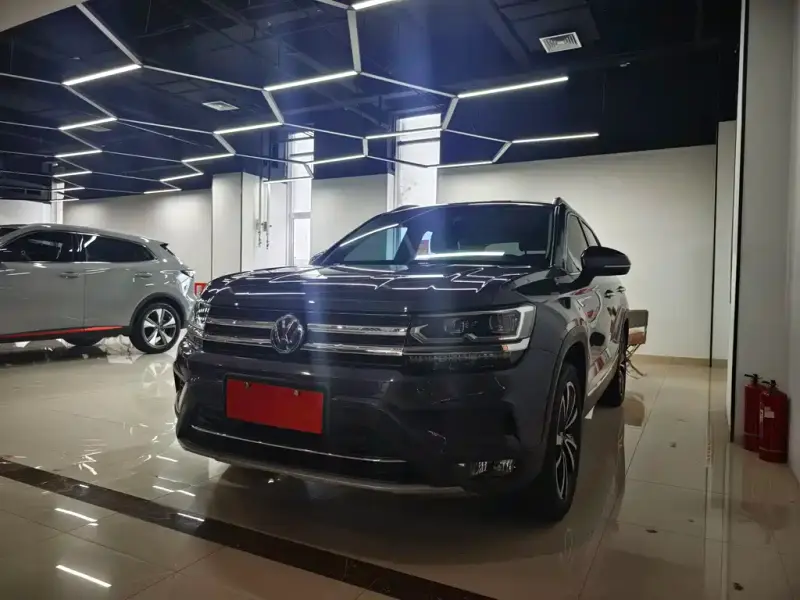 Volkswagen Tharu