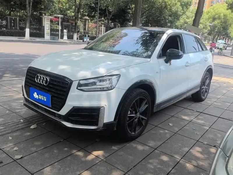 Audi Q2L