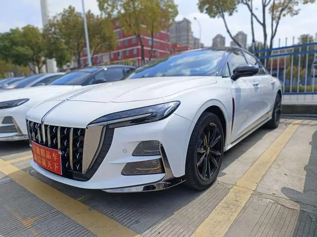 Hongqi H6