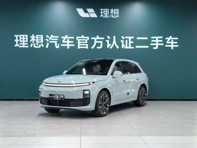 Li Auto L6