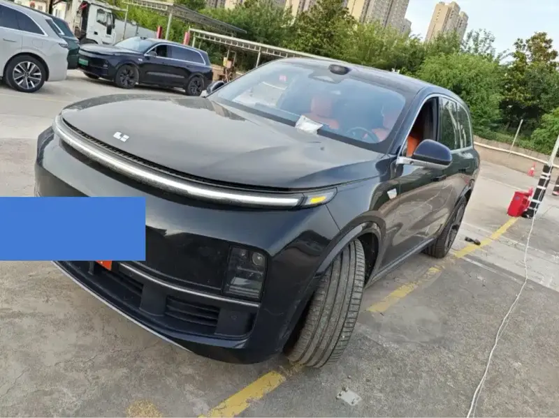 Li Auto L8