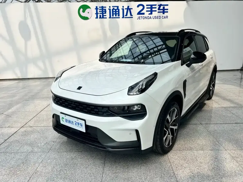 Lynk & Co 01