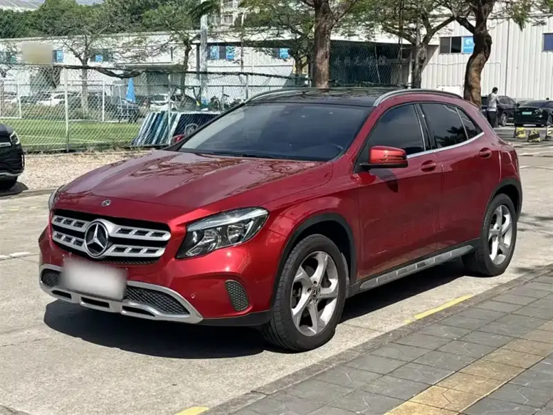 Mercedes-Benz GLA
