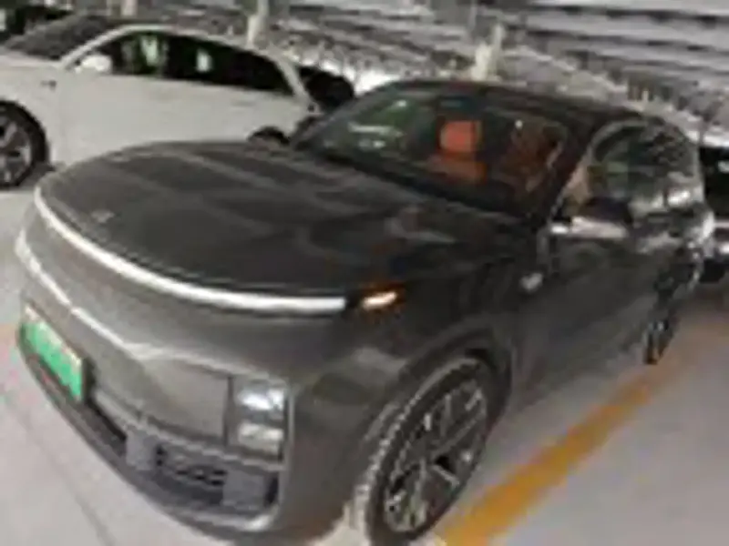 Li Auto L8