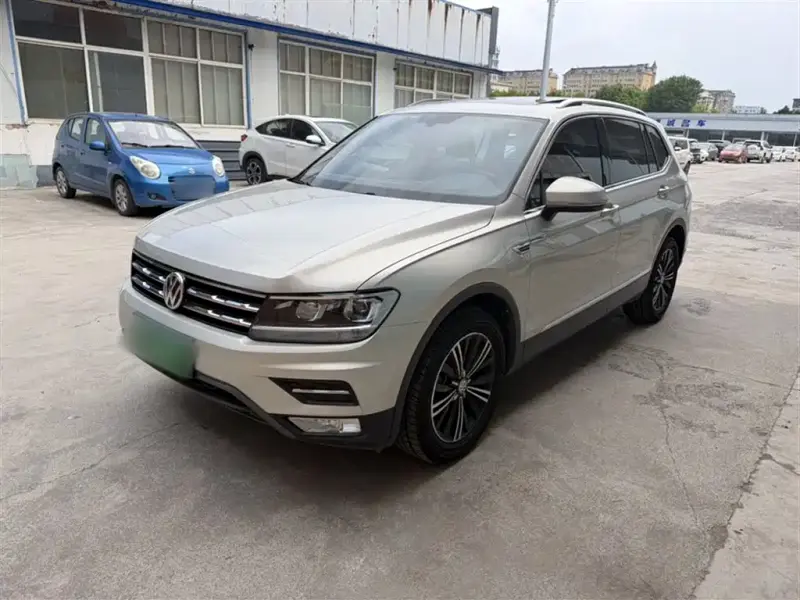 Volkswagen Tiguan L