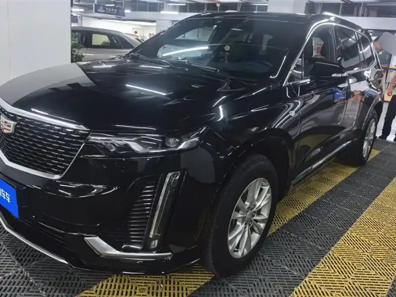 Cadillac XT6