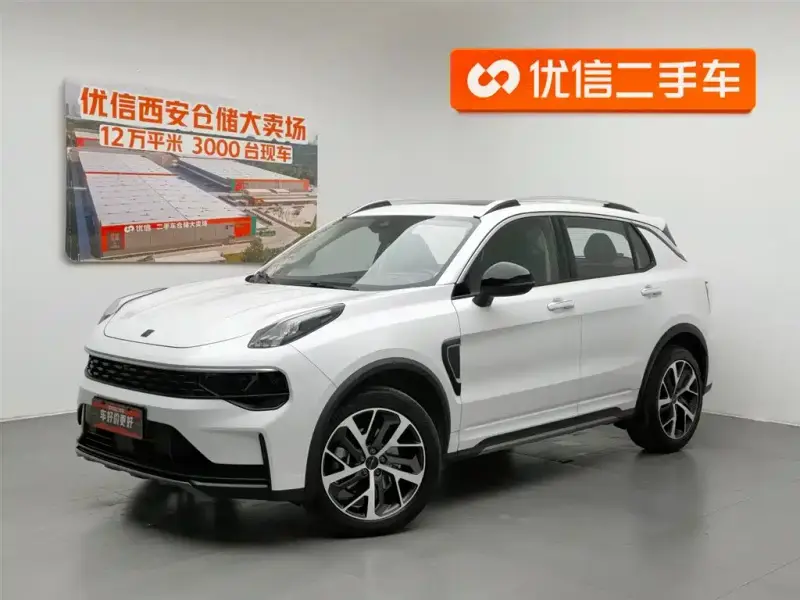 Lynk & Co 01