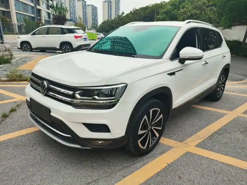 Volkswagen Tharu