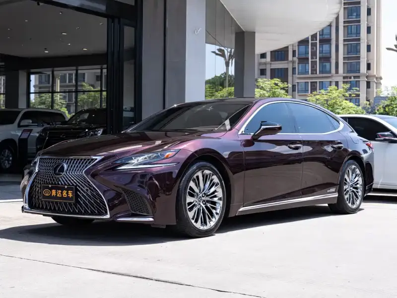 Lexus LS
