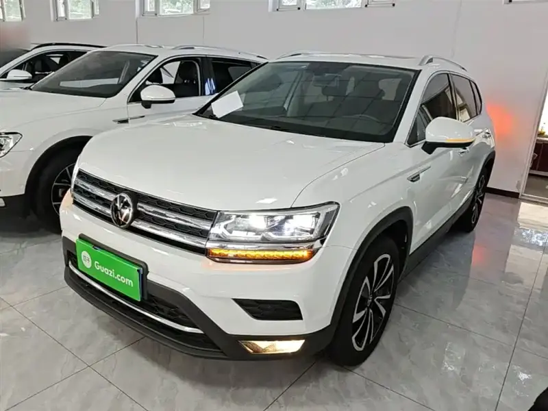 Volkswagen Tharu