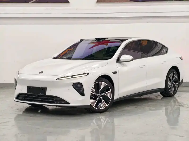 NIO ET7