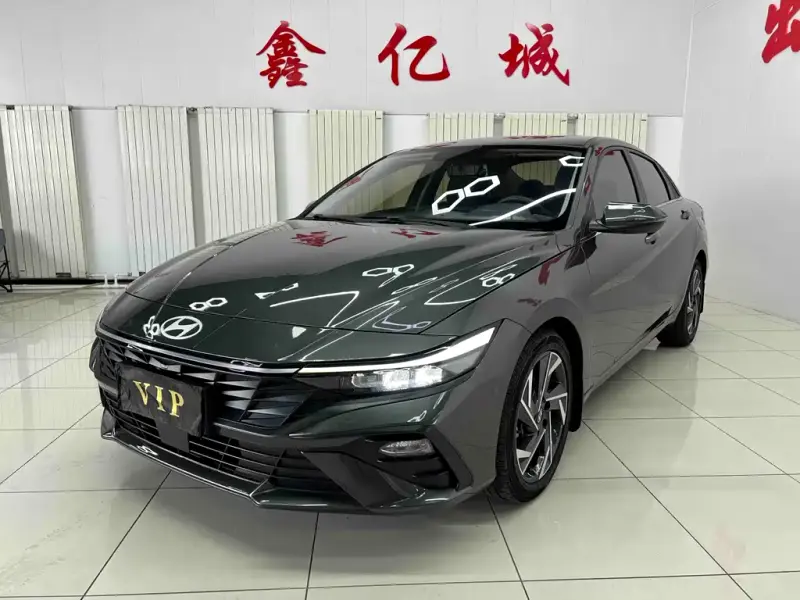 Hyundai Elantra