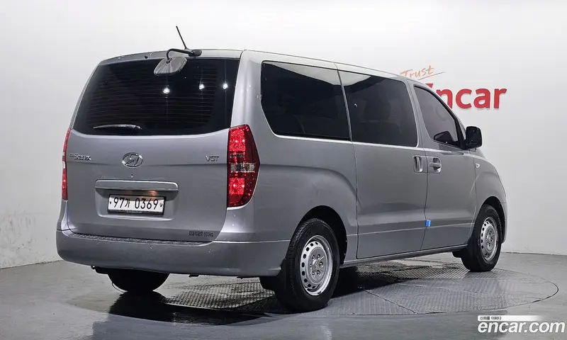 Hyundai H-1