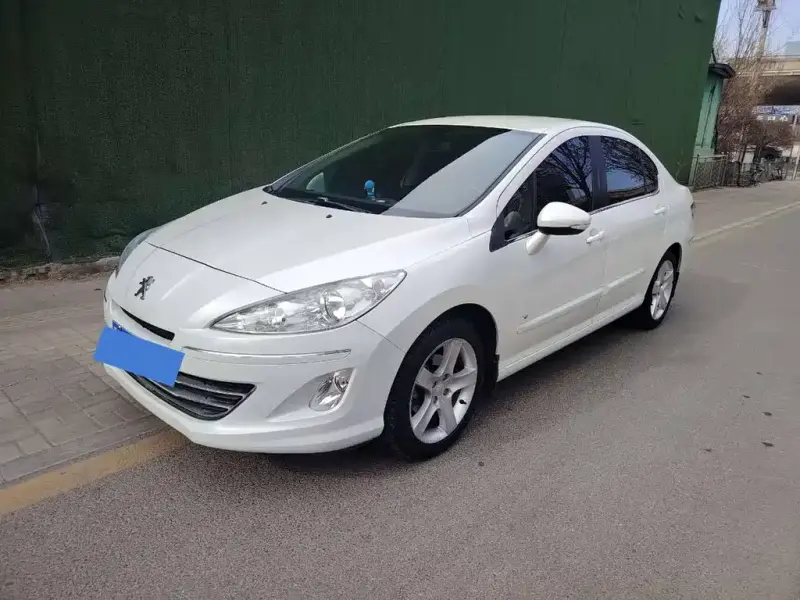 Peugeot 408