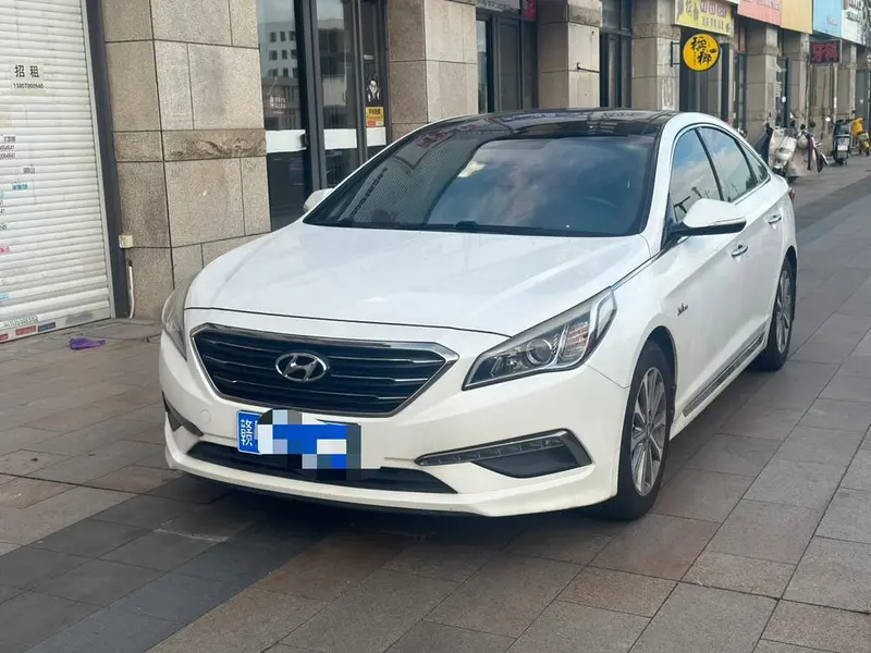 Hyundai Sonata LF