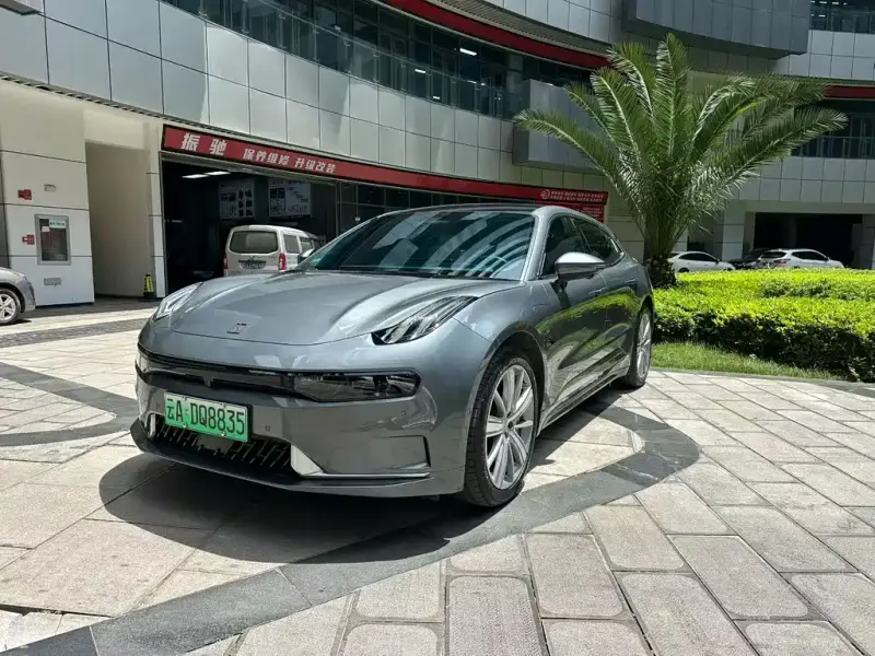 Zeekr 001