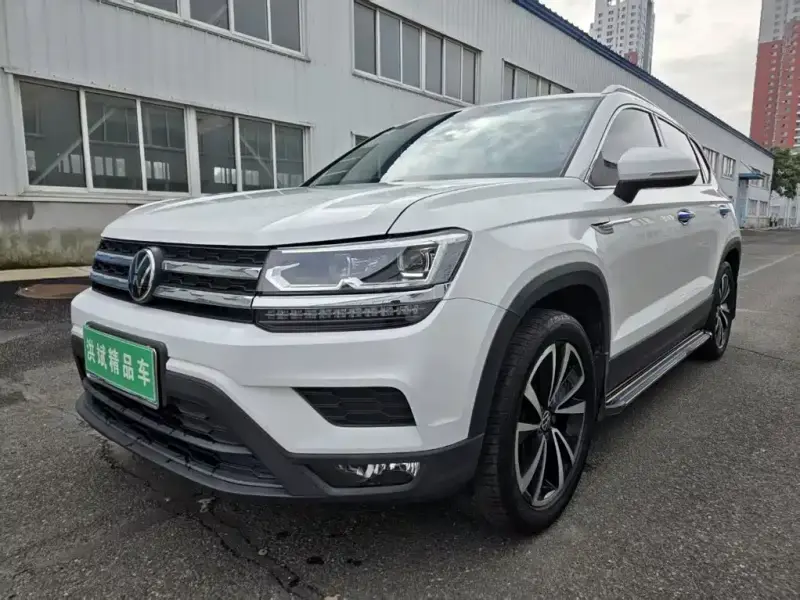 Volkswagen Tharu