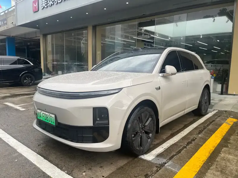 Li Auto L6