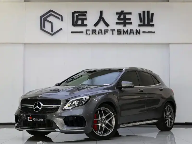 Mercedes-Benz GLA AMG