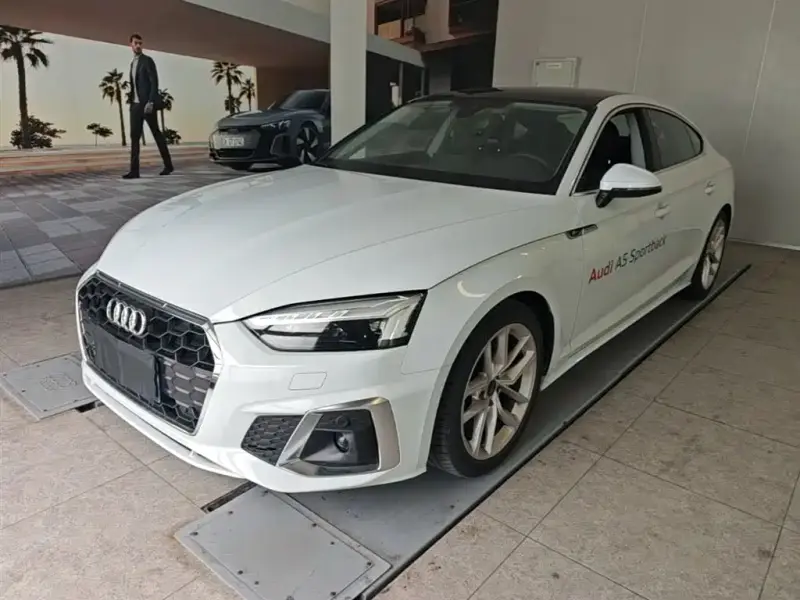 Audi A5 (Import)