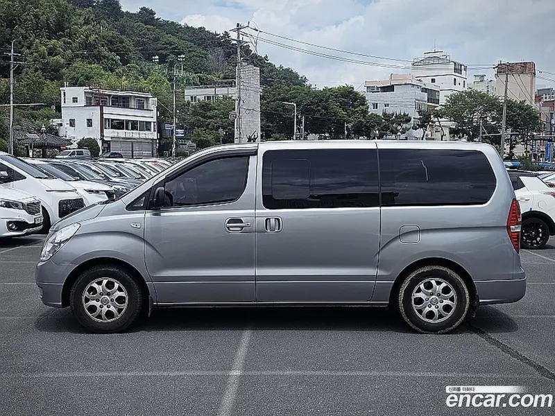 Hyundai H-1 (Starex)