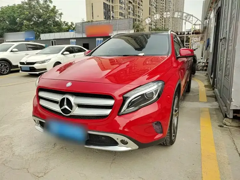Mercedes-Benz GLA