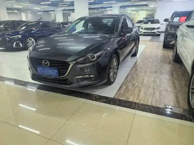 Mazda 3 Axela
