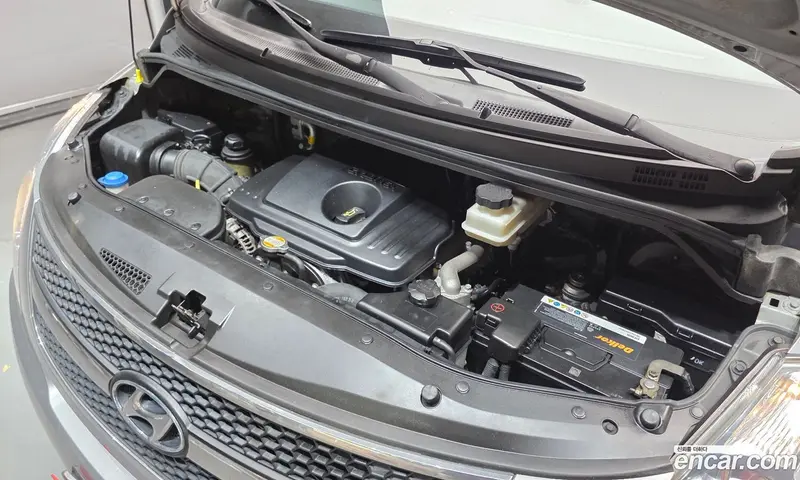 Hyundai H-1 (Starex)