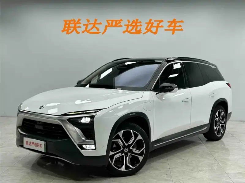 NIO ES8