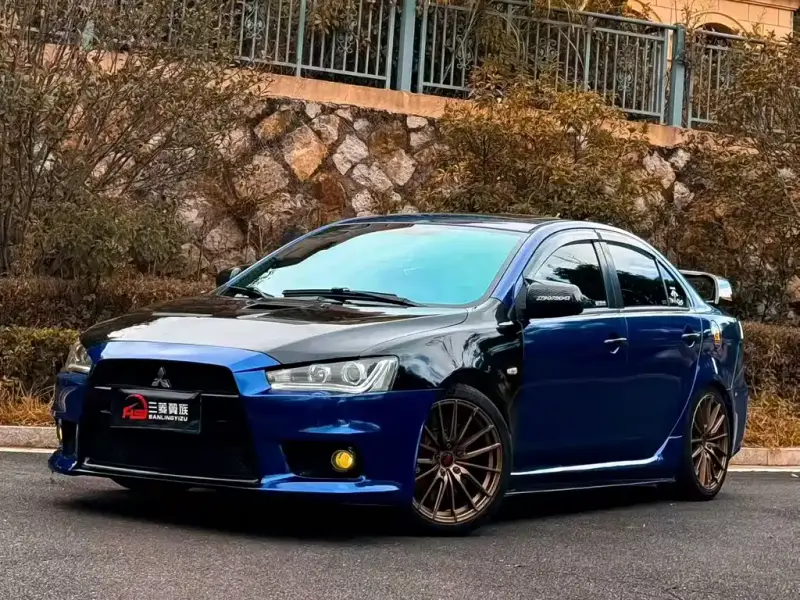 Mitsubishi Lancer EX