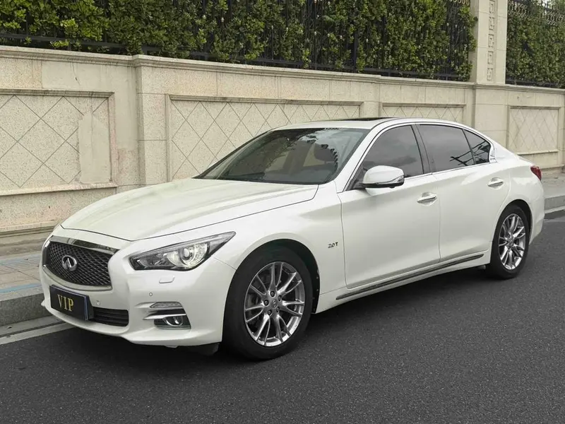 Infiniti Q50L