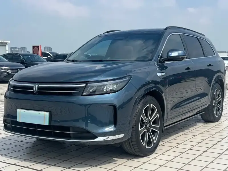 AITO M7