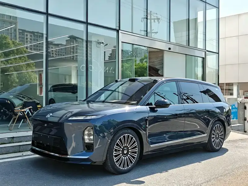 NIO ES8