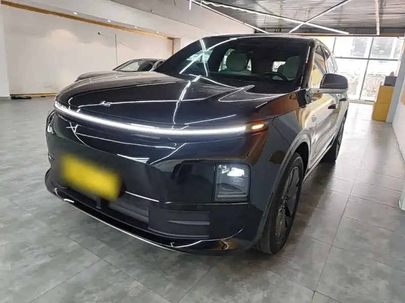 Li Auto L6