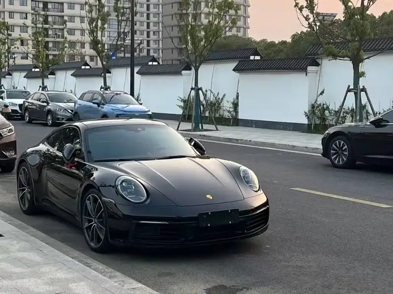 Porsche 911