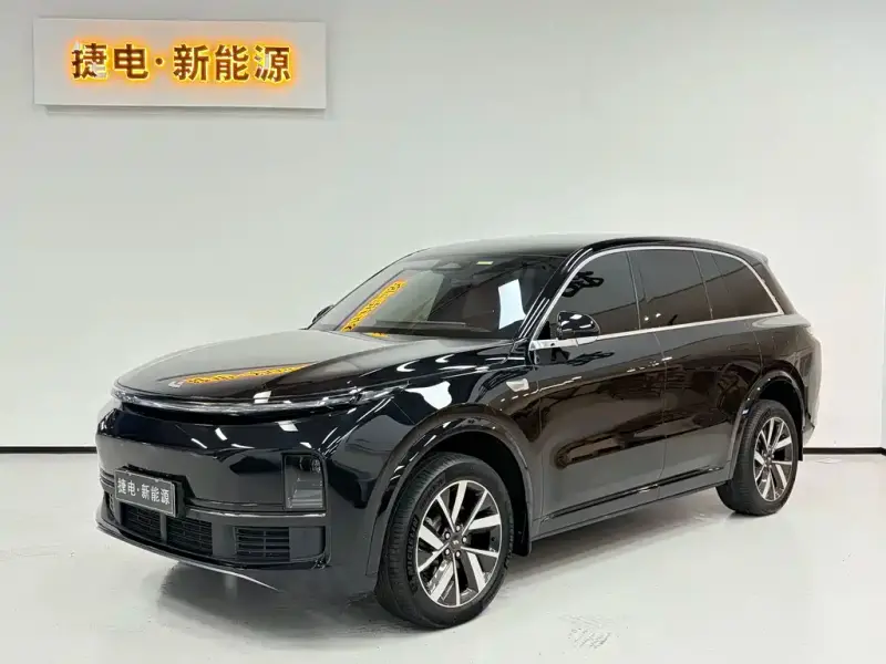Li Auto L8