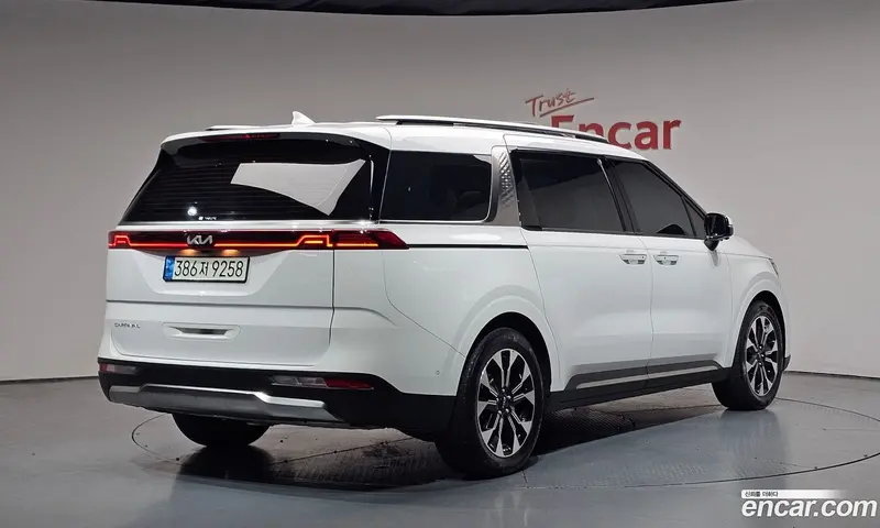 Kia Carnival (Canival)