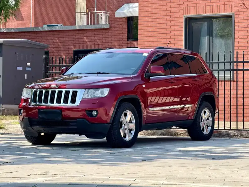Jeep Grand Cherokee (Import)