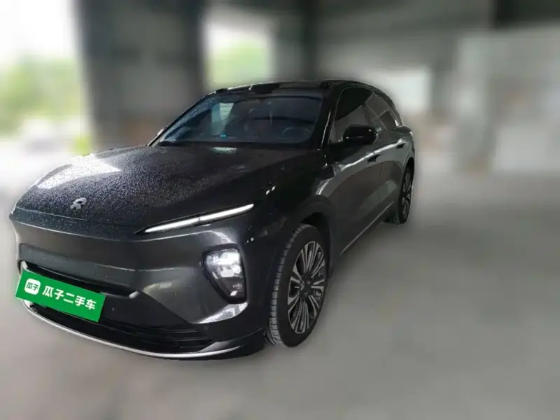 NIO ES8