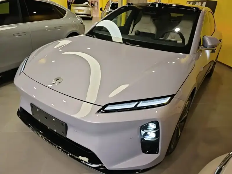 NIO ET5