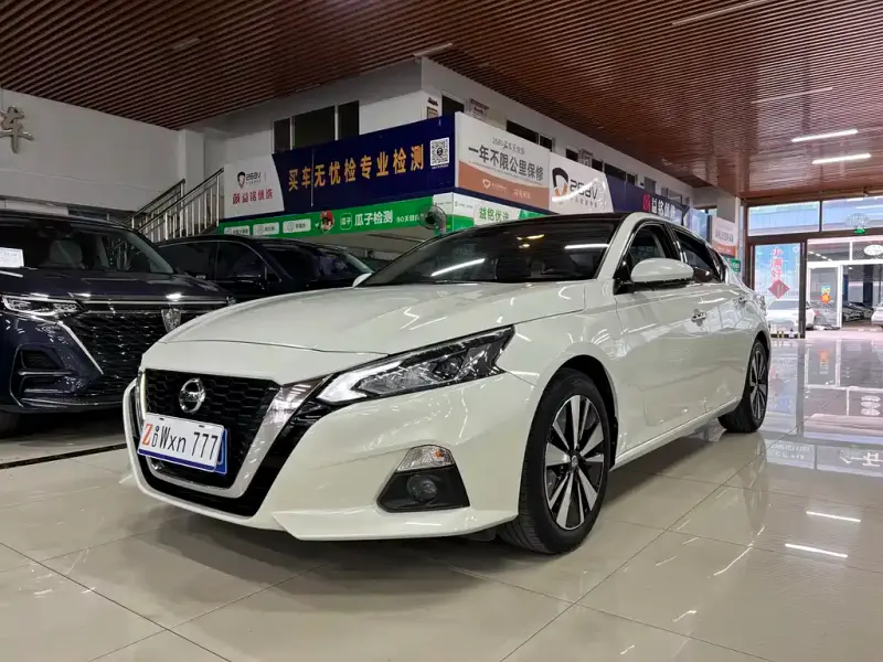 Nissan Teana
