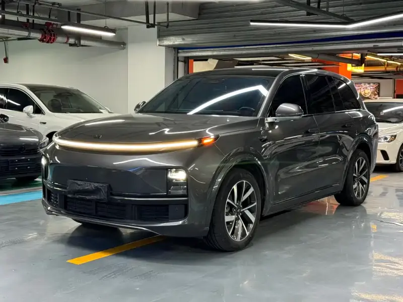 Li Auto L8