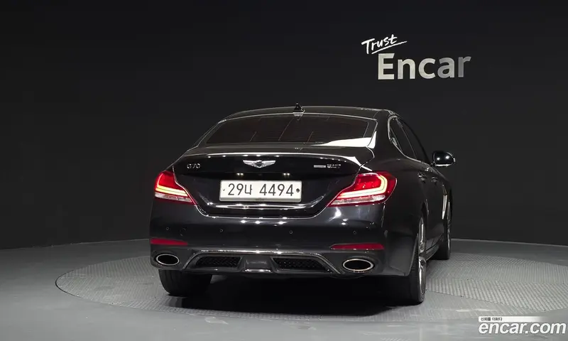 Genesis G70