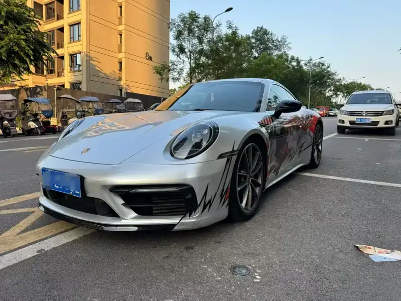 Porsche 911