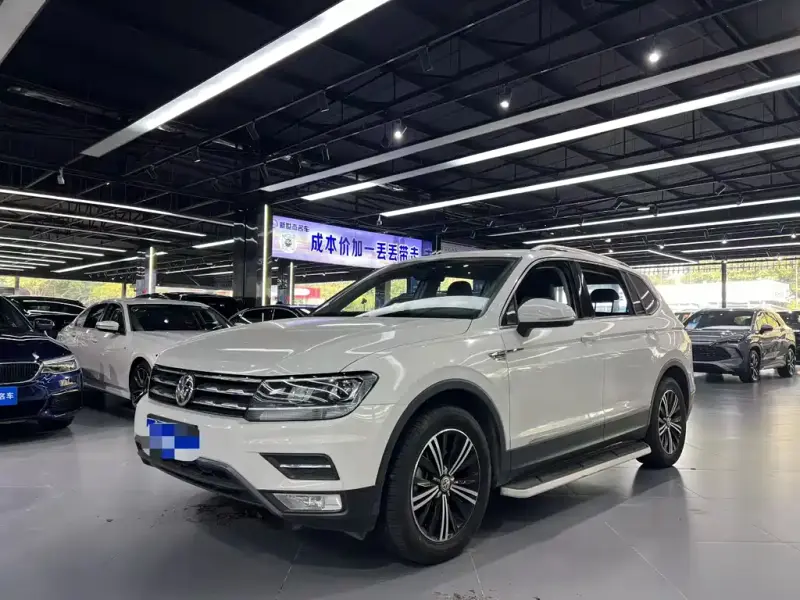 Volkswagen Tiguan L